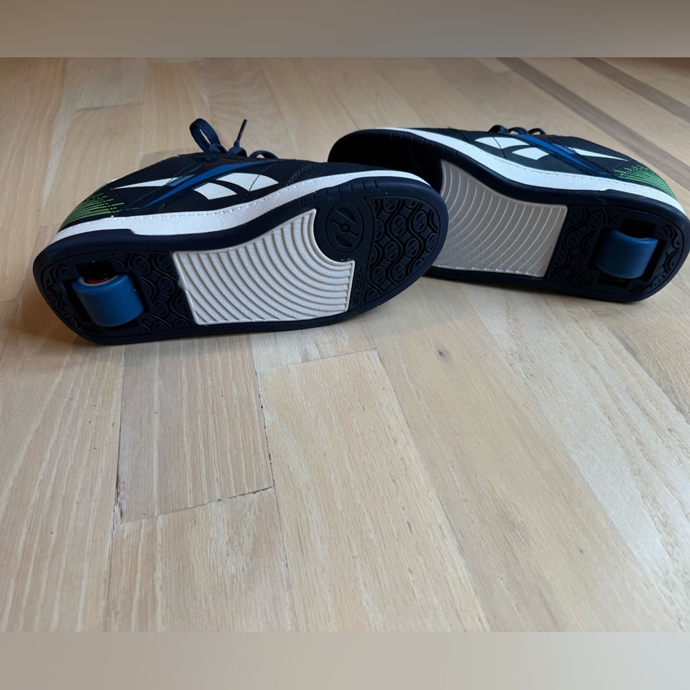 Reebok HEELYS - Picture 7 of 8